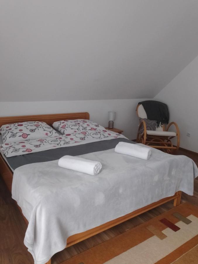 Apartamento Zakatek Pienin Grywald Exterior foto
